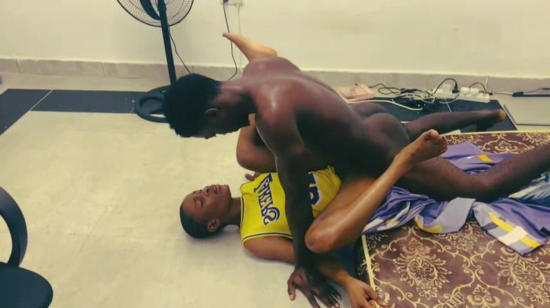 Horny Africans: Baise Dans Le Ghetto En Sueur