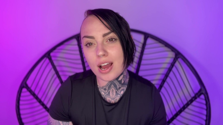 Miss Valentina: Distrugere de coaie și futai