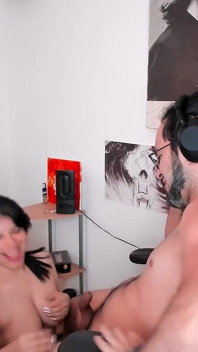 Hacked Webcam - Accidental Amateur Couple Blowjob