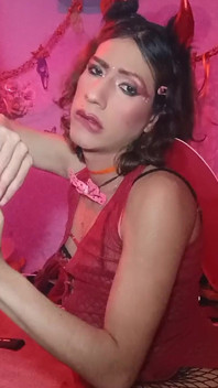 Diablita Con Muchas Maldades