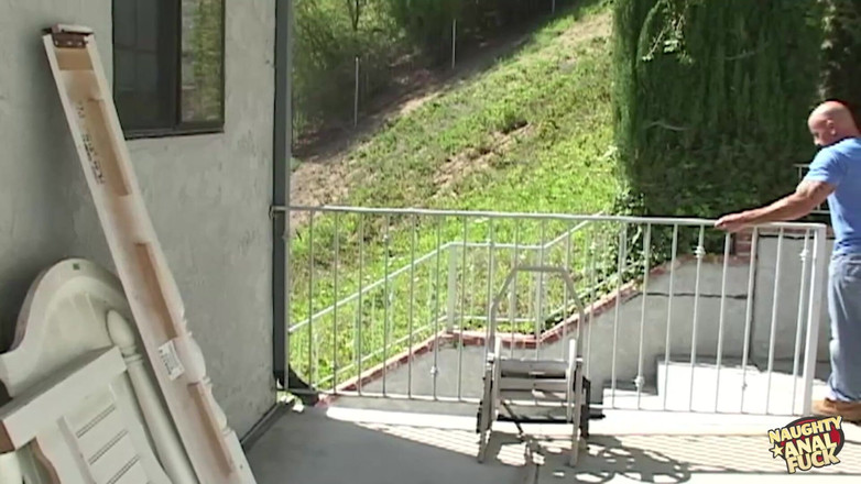 Naughty anal fuck: Un pomeriggio cornea si trasforma in un festival di scopate...