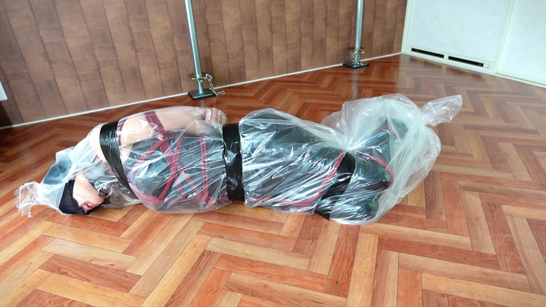 ushirosugatanomiki: Versiegelte Verpackung, Atemspiel-Erlebnis