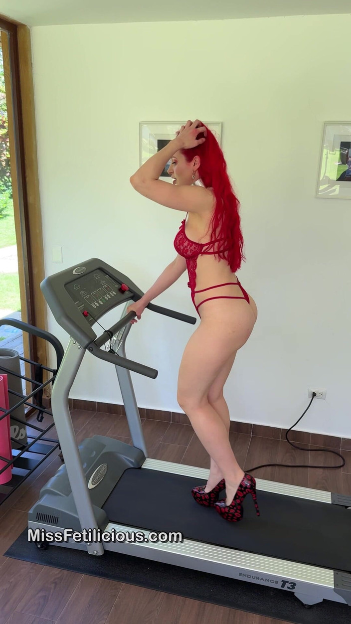 Miss_Fetilicious: Rudé pokušení