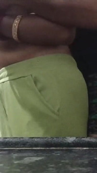 Bhabhi Ketchen Ấn Độ làm bạn trai của cô ấy nghẹn