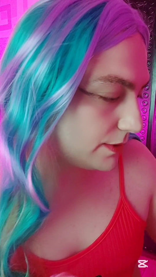 Kitty_Cross: 我的第一个化妆教程魅力从kitty Cross开始！