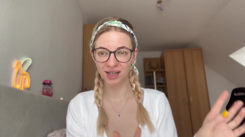 Goddess_Bella_Rae: Voors en tegens van zijn in een door een vrouw...