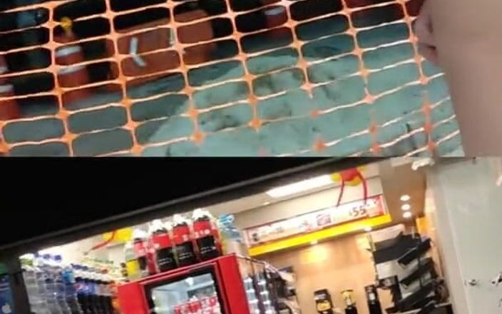 Traviezisha: Dual cam: Utställnings sissy i rem får hennes botten naken...