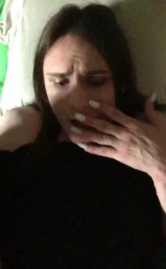 Je vends cette sex tape de missionnaire amateur 1:24, ma toute première vidéo porno enregistrée, envoyez-moi un message pour plus de détails