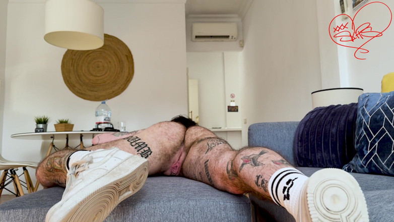 Xxx skips: Una stupida troia per il patrigno
