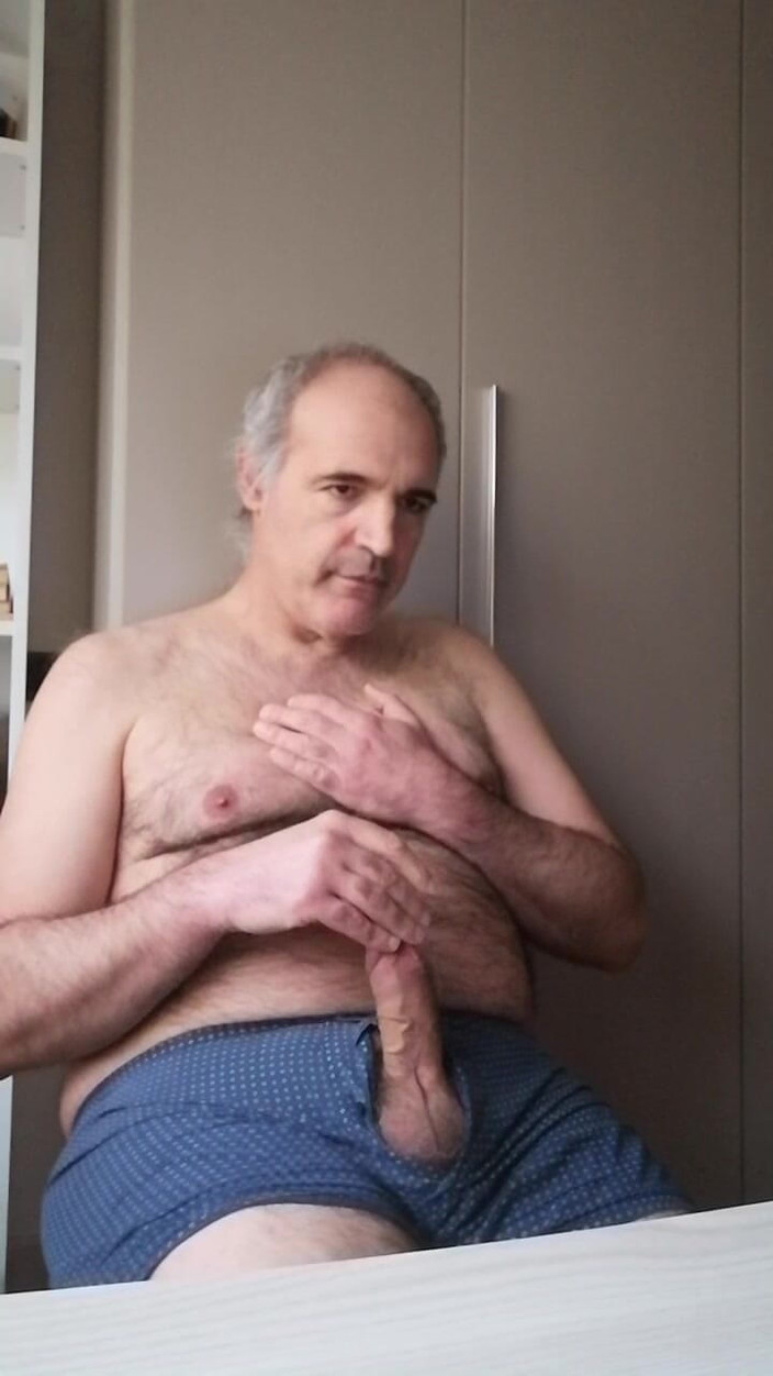 Setesesso7: Enrico muốn con cu trong đít của giáo sư triết học...