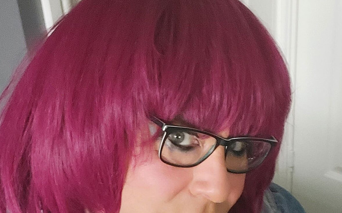 Juniperberi29: 牛仔裤和假阳具