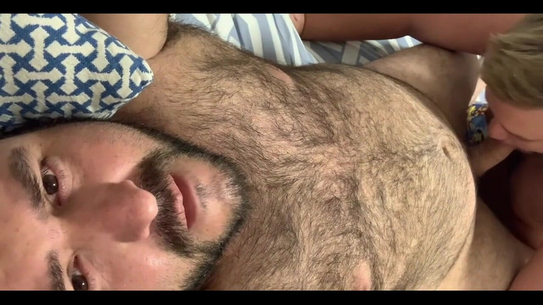 Ksanchez1203: Comerle La Verga a Y Tomarme Su Leche Caliente jí...