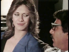 Classic Porn DVDs: Vynikající milfka je ošukaná a vystříkaná na obličej