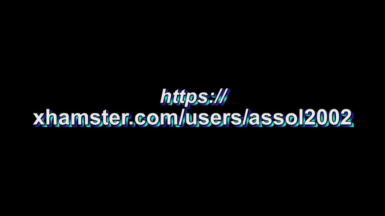 Assol: La ragazza sexy carina assol si fa un ditalino e...