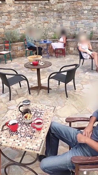 Scommetto che ti scoperò al ristorante??