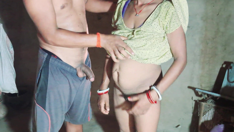 Trilokinath: Hintli köylü teyze erkek arkadaşıyla yalıyor