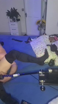 Rekaman seks tante seksi amatir dientot habis-habisan sampai mengerang keenakan