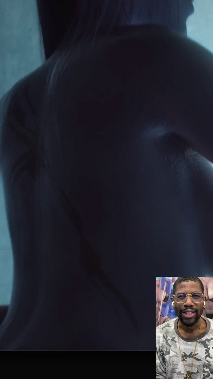 Good news media: Беременная вдовозистка трахает ее тугую фиолетовую киску сзади и получает кримпай