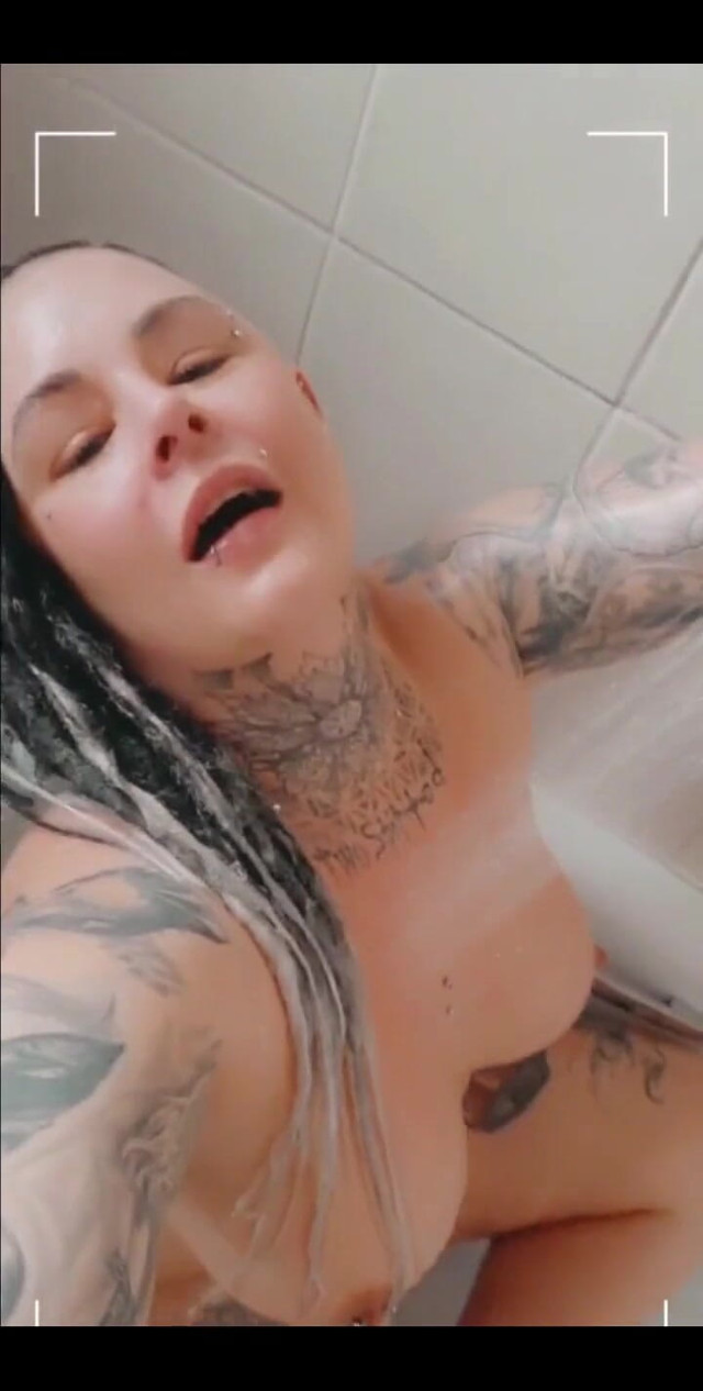 Bathtime Fun This Morning (Cheyenne Rose 80)