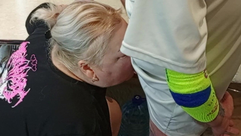 Zona901: Mengongkek ibu tiri saya di dalam mulut di dapur dan...