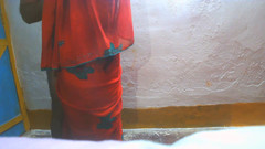 Busty Banuu: बड़े स्तनों वाली लाल साड़ी वाली भाभी की जीभ से चुदाई