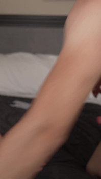 スラッティな彼女がメインでヌード写真を投稿しています