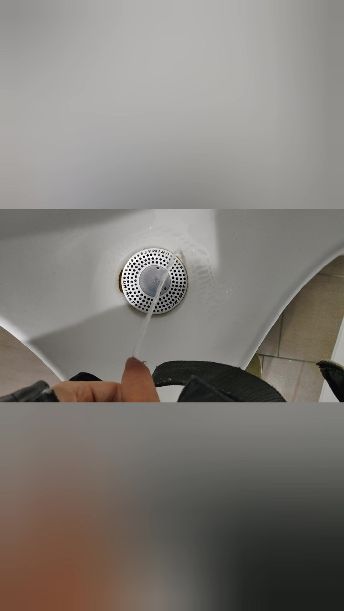 Bayer911: Giovane ragazzo bianco magro piscio mix