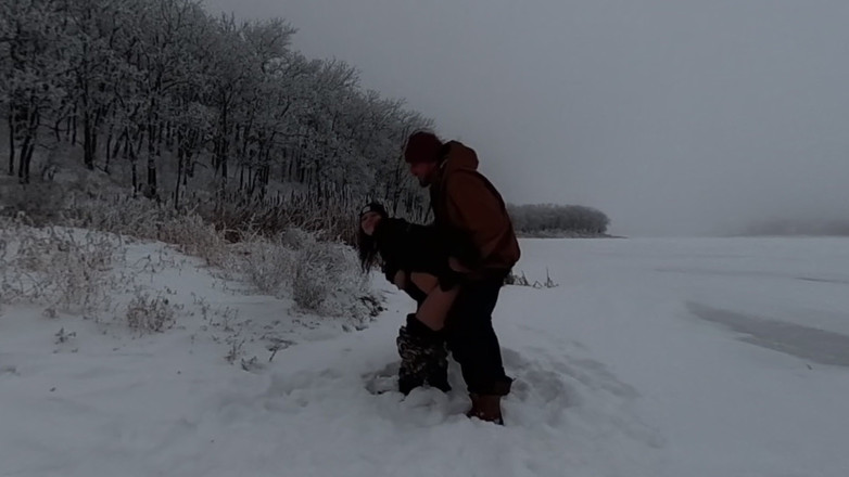 Mya Lane: 3 keer betrapt op neuken buiten