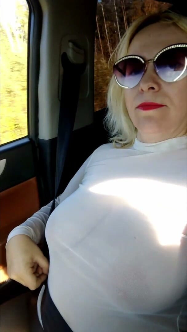 StrongSrg: Teasing Drivers 6 - Flashing Big Boobs in Travel