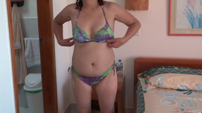 Ardientes69: 動画2/3 - 58歳の毛深い妻がビーチでフラッシュ、マスターベーション、セックス、射精