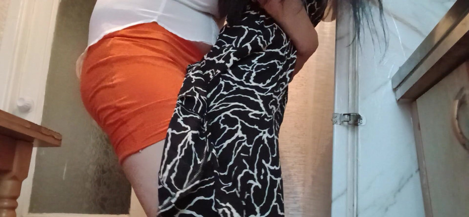 Lesbian-candys: Eu fui fodida rapidamente por meu chefe do domme milf...