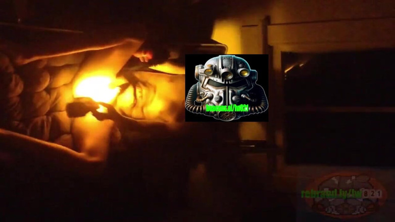 lonewanderer821: Трахаю себе біля відкритого вікна!