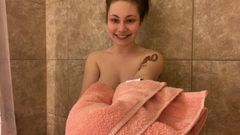 Lenna Lux: Nevlastní sestra punčochy Solo