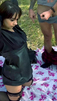 Outdoor Threesome, Deepthroat and Cumshot with Sexy Chicks