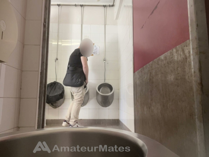 AmateurMates: Amateur Straight Boy Trying to Get Caught at Public Urinal