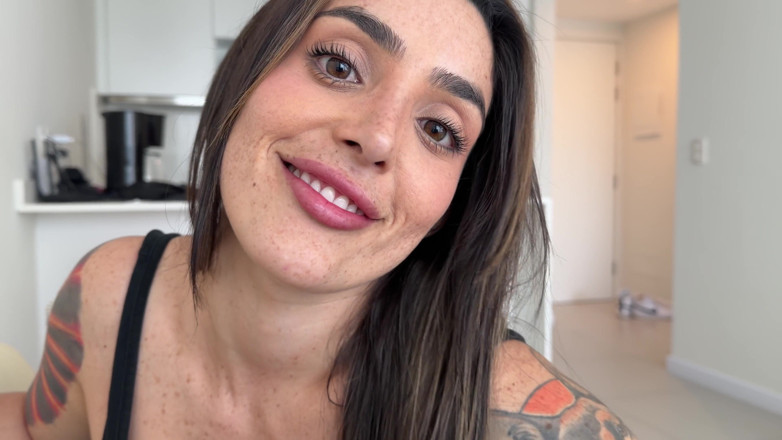 Johnny Grey: POV Sex oralny i rimming z Busty Latina MILF - Nefernik