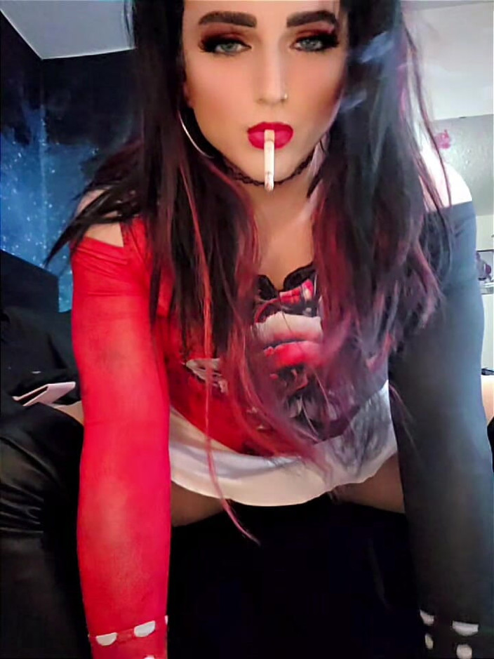 andreabunni: Drea Fuma