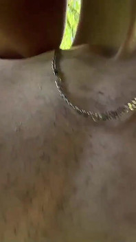 Due ragazzi gay, appartati nella foresta