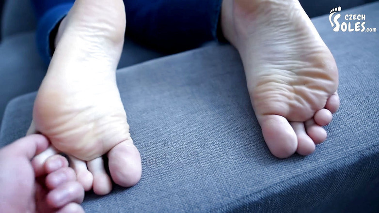 Czech Soles - foot fetish content: BBW strumpor och fötter retas och POV massage