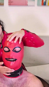 Atemspieltraining für meine latex-sklavin