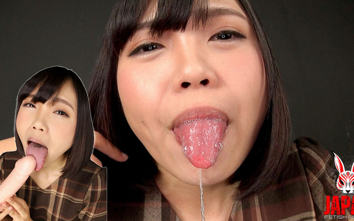 Japan Fetish Fusion: Lidah nakal Iori lagi asik muasin memeknya pakai air liur...