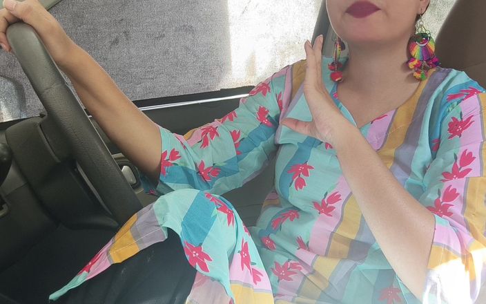 Saarabhabhi6: Styvbror knullar vacker styvsyster och creampie i bilen på hindi