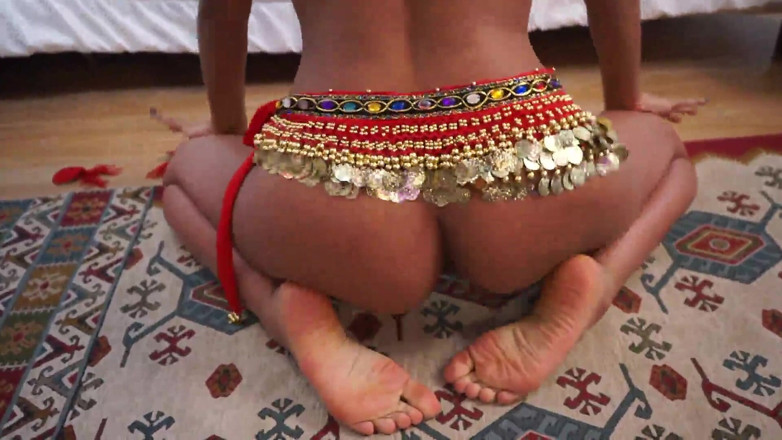 Cipriani: Orgasms of hot latinas