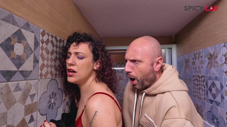 Spicy Lab Production: Cerdo depravado en el centro de masajes