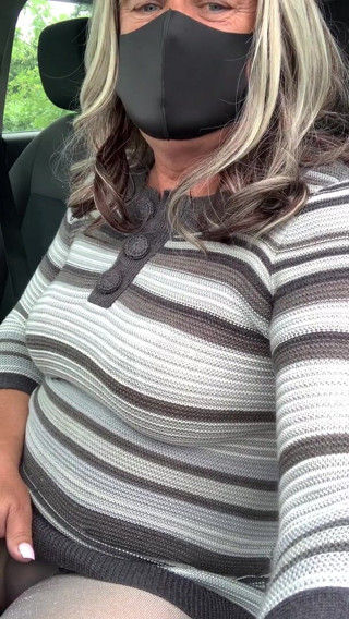 Kelly cd: Kelly cd car drive in grey dress tights and heels