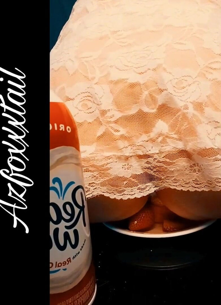 AzFoxxxTailPhelicia: Geburtstagskuchen-arsch