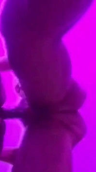 Menerima dengan keras