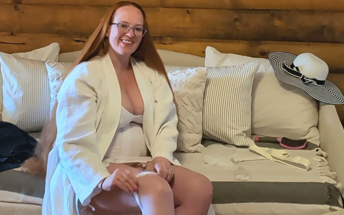 RedQueen: Ankleiden für den Tag, necken - Von der classic Foundation Wear...