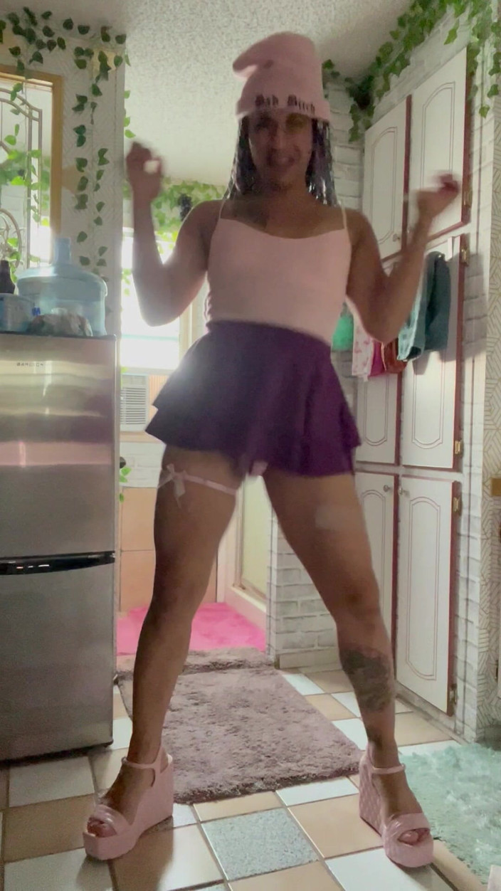 TSJade95: Srdcuji, že kluci striptýz