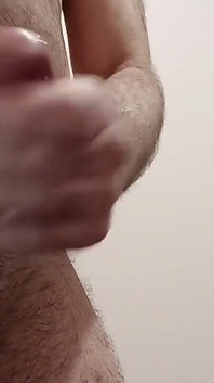 Masturbându-mă la spermă